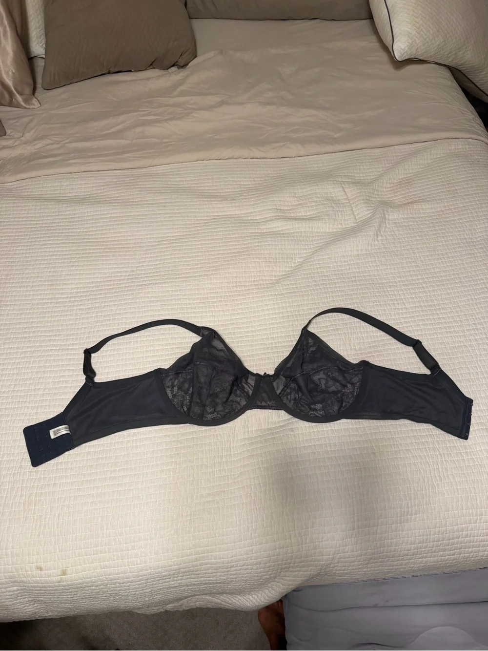 Hsia worn only